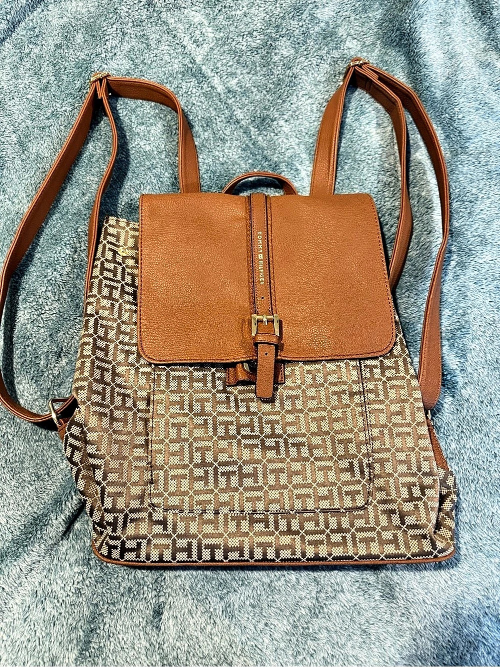 Tommy Hilfiger Logo Patch Buckle Flap Backpack Brown & Cream
